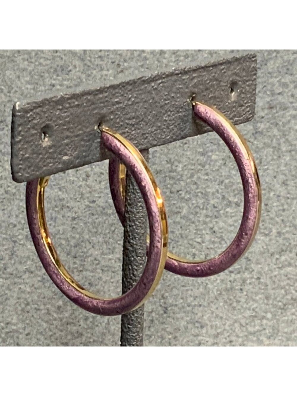 Hoop Latch Pierced Earrings 1.5 In Purple Enamel Swirl Gold Retro Vintage Glam